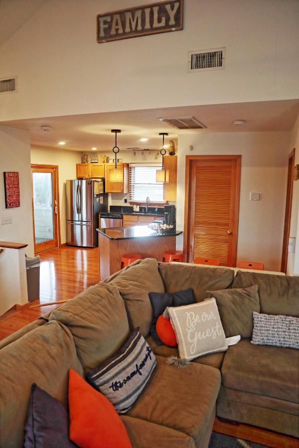 Lake Front Modern Beach House-Hatteras Island Ейвън Екстериор снимка