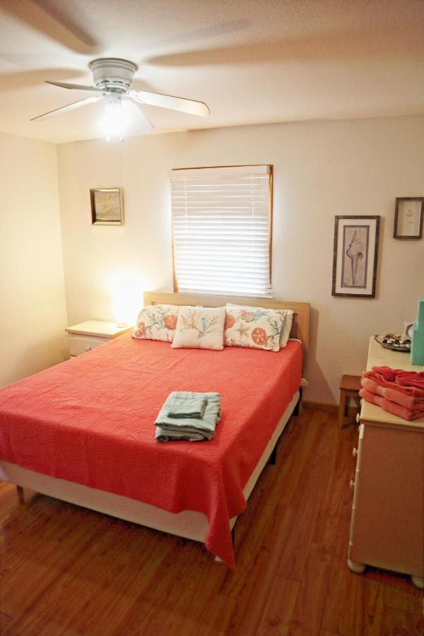 Lake Front Modern Beach House-Hatteras Island Ейвън Екстериор снимка